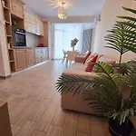 Panoramic Saeview - Pool & Apartament *