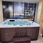 Panoramic Saeview - Pool & Apartament Năvodari