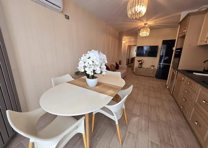 Panoramic Saeview - Pool & Apartment *