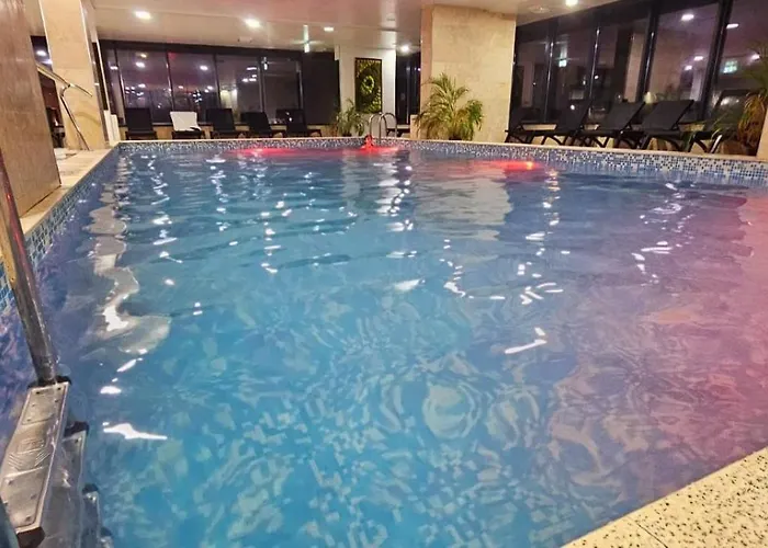 Panoramic Saeview - Pool & Apartment *